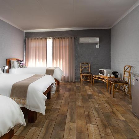 Merino Inn Hotel Colesberg Kültér fotó