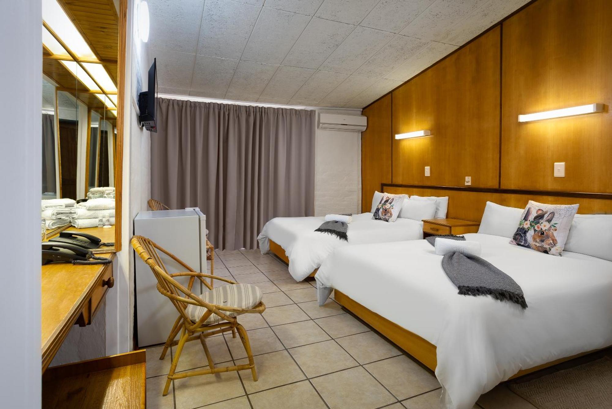Merino Inn Hotel Colesberg Kültér fotó